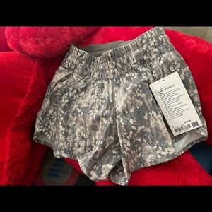 Lululemon short